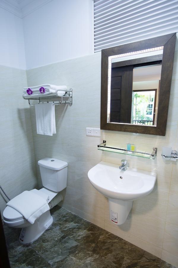 Cloud 10 Boutique Hotel Yangon Bagian luar foto
