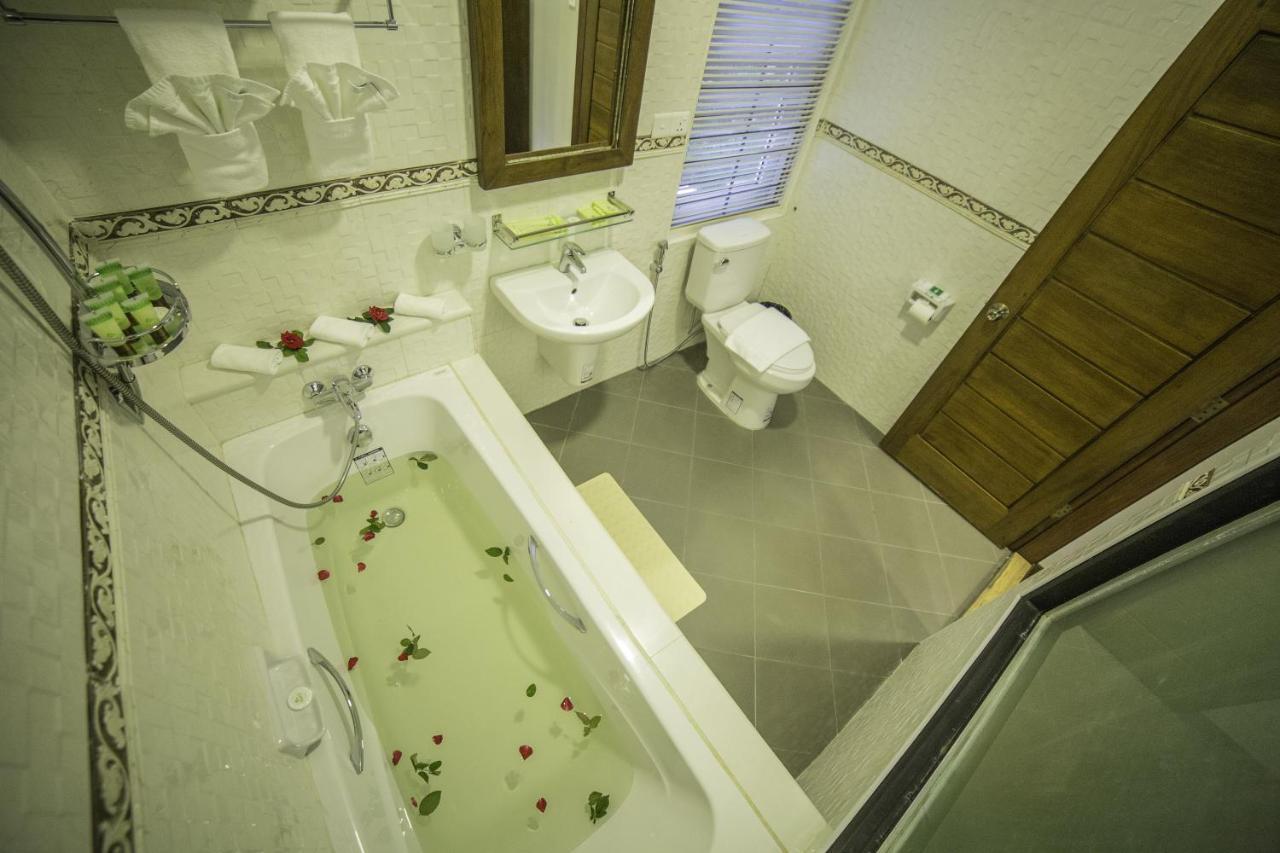 Cloud 10 Boutique Hotel Yangon Bagian luar foto