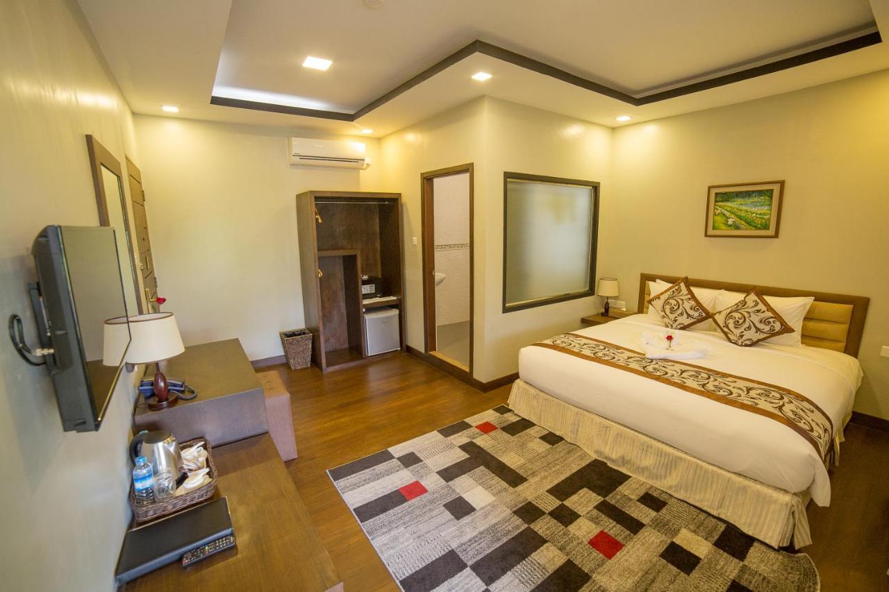 Cloud 10 Boutique Hotel Yangon Bagian luar foto